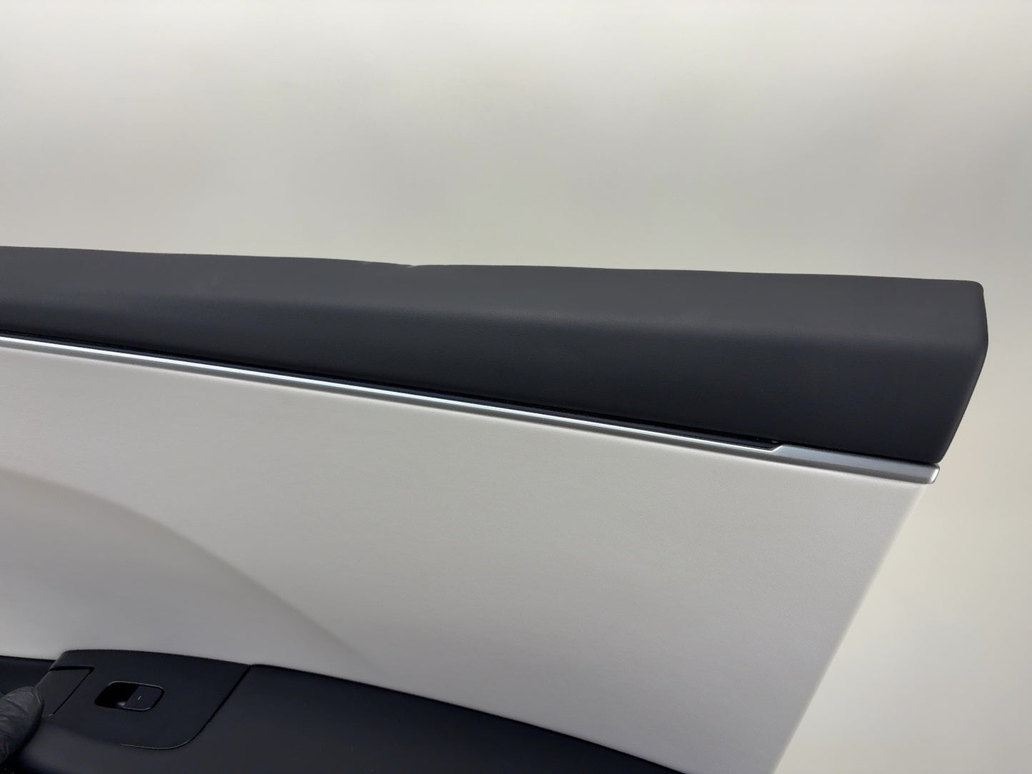 2025 Tesla Model 3 Highland Front Right Door Panel 1776743-20-E