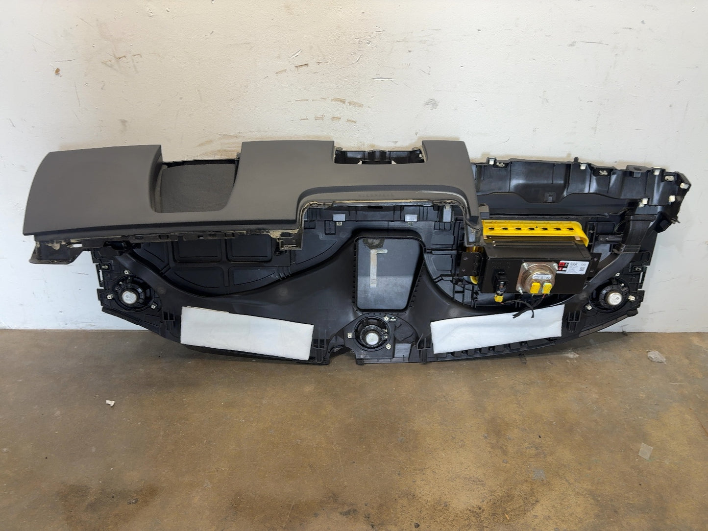 2021-2025 Tesla Model 3 Dash Panel With Airbag 1077823-00-G