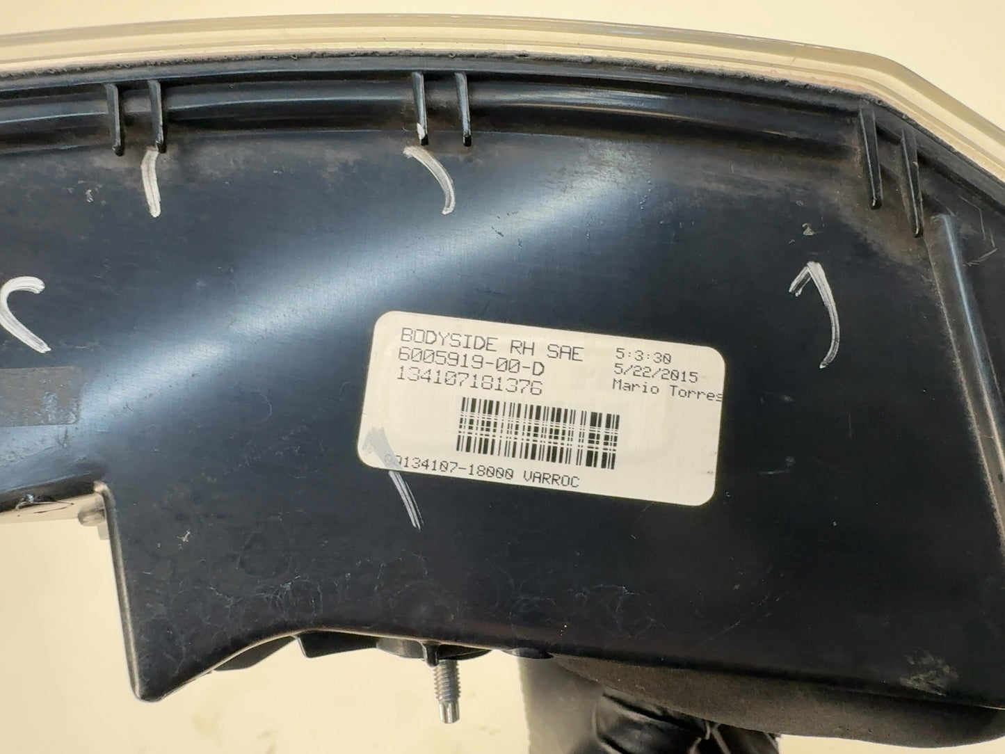 2015 Tesla Model S Right Tail Lamp 6005919-00-D