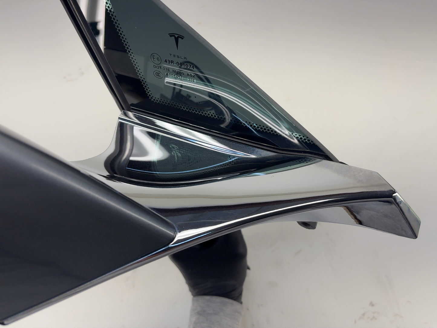 2013 Tesla Model S Front Right Door Mirror Assembly Non Power Folding 6005863-00-E