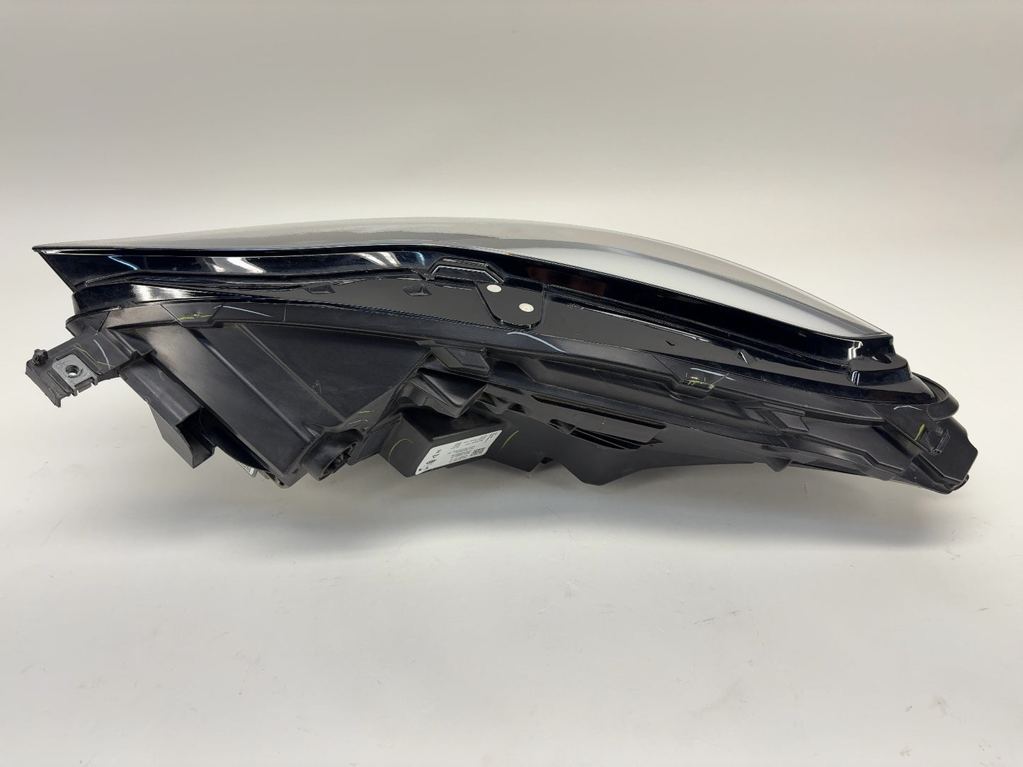 2022-2023 Tesla Model Y Right Global Headlight 1514953-00-D