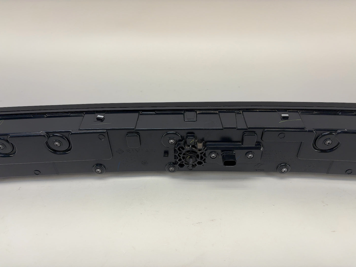2023-2024 Rivian R1T Tailgate Lamp PT00000470-M