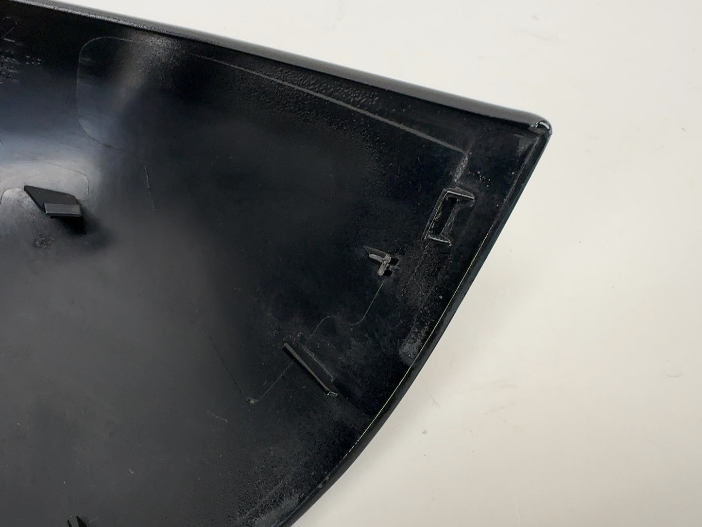 2023-2024 Tesla Model Y Exterior Mirror Skull Cap Right 1495594-00-A