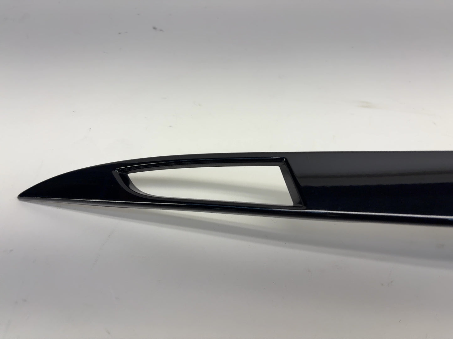 2021 Tesla Model S Liftgate Applique 1026649-00-F