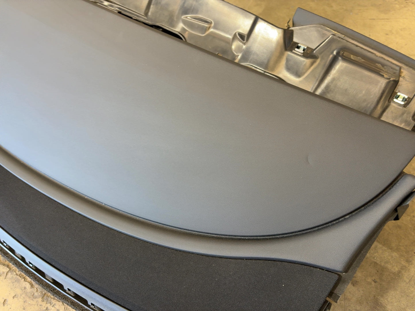 2021-2025 Tesla Model Y Dash Panel With Airbag 1077823-00-G