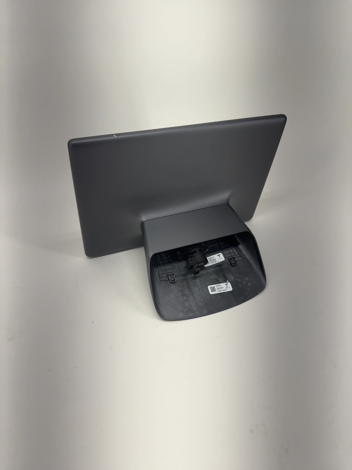 2024-2026 Tesla Model 3 Highland Center Display 1756566-00-D