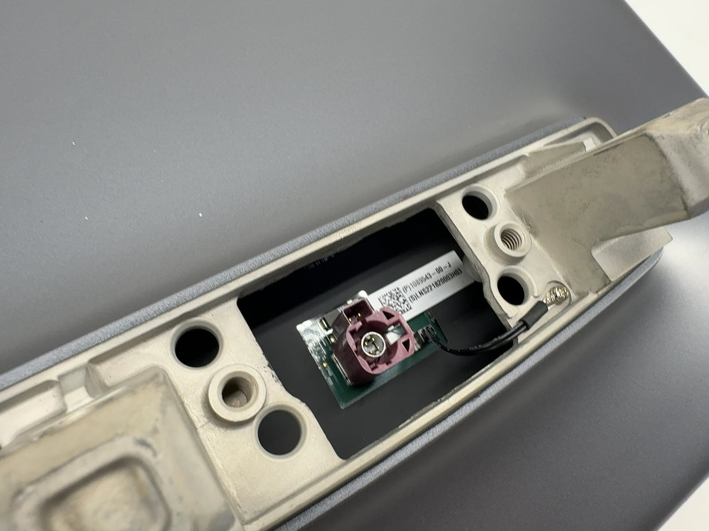 2022-2023 Tesla Model 3 Center Display 1089543-00-J