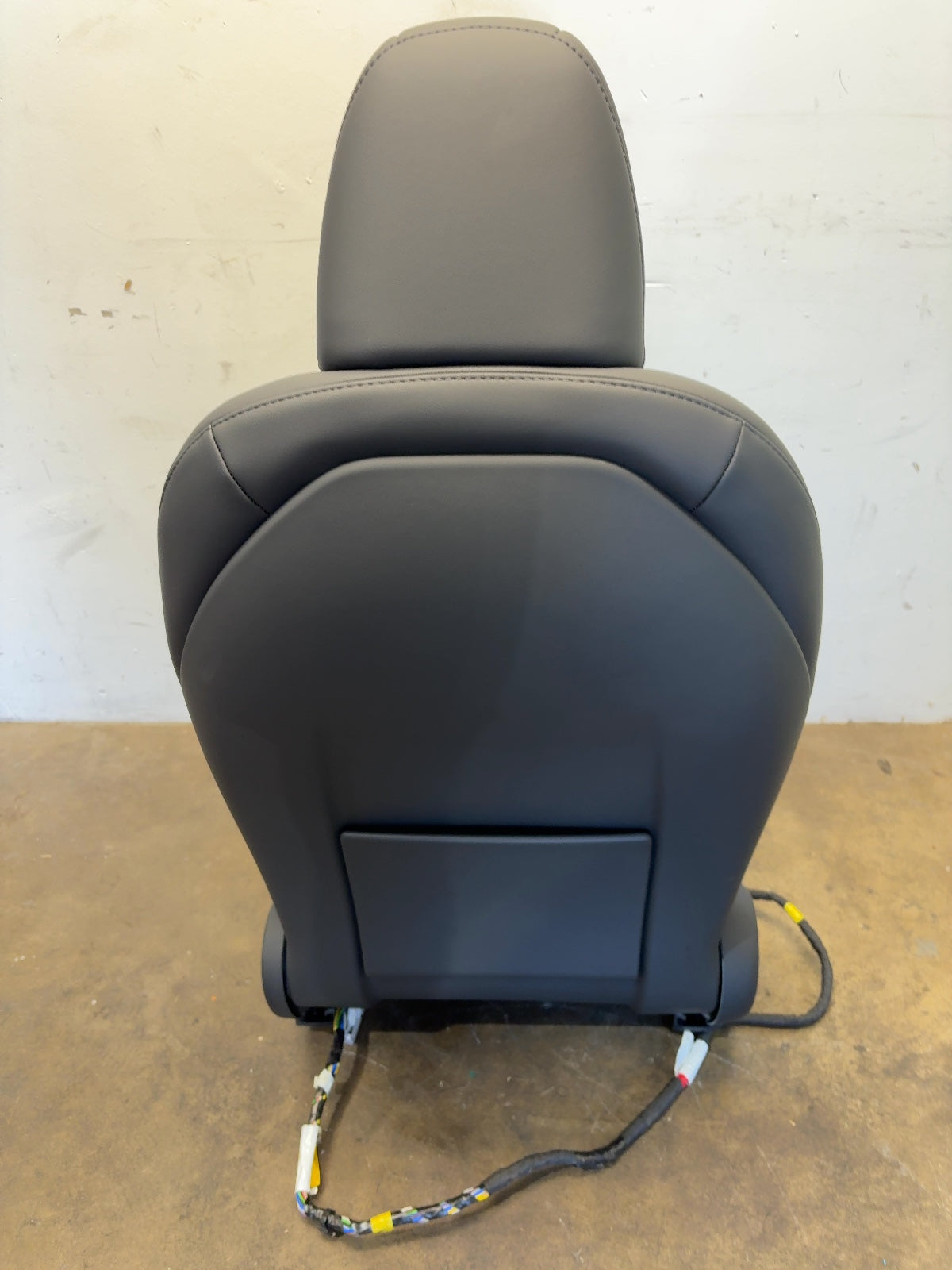 2025-2026 Tesla Model 3 Highland Front Right Seat Assembly 7754324-01-B