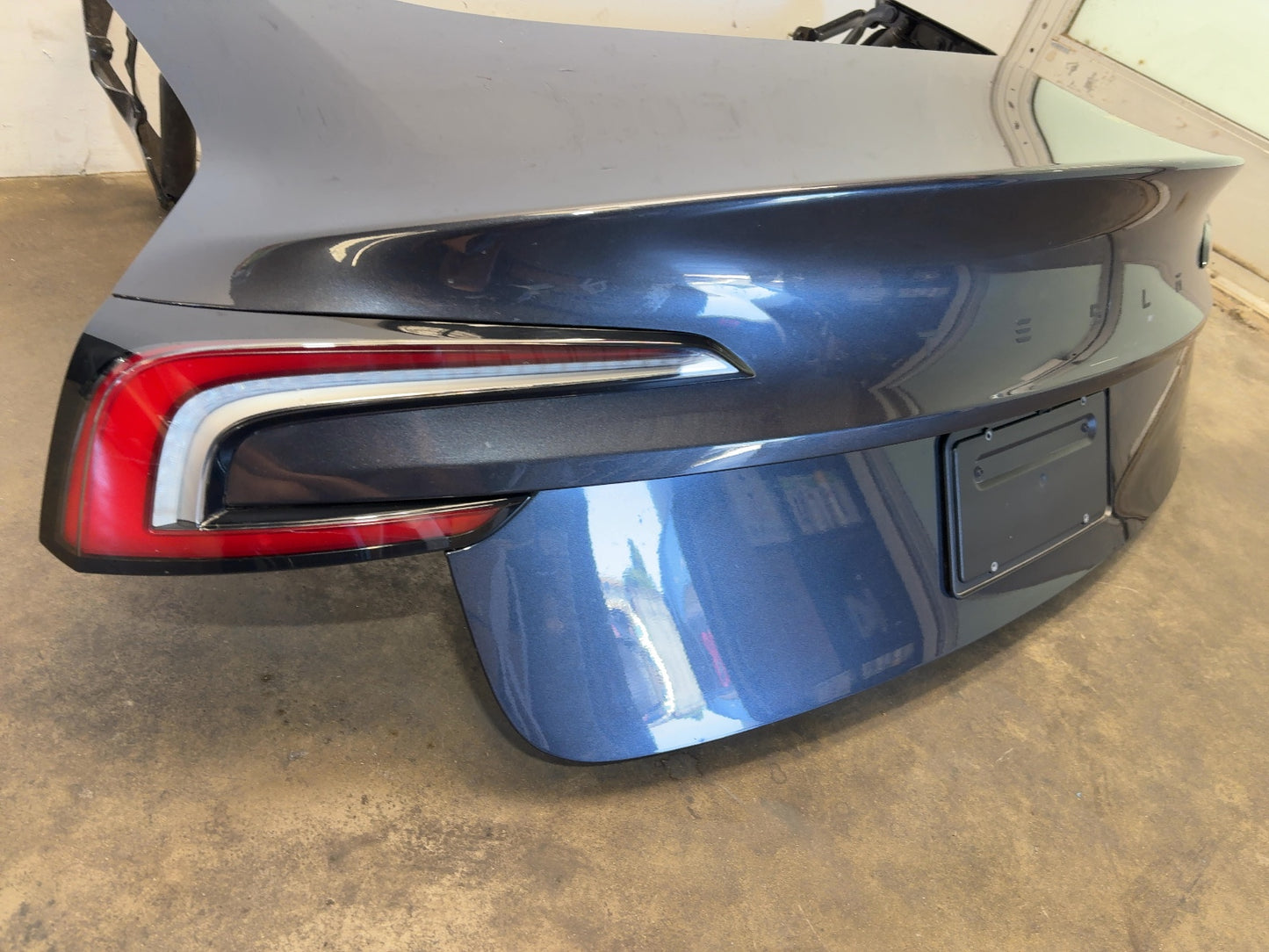 2024-2026 Tesla Model 3 Highland Trunk Lid Assembly 1714928-E0-B