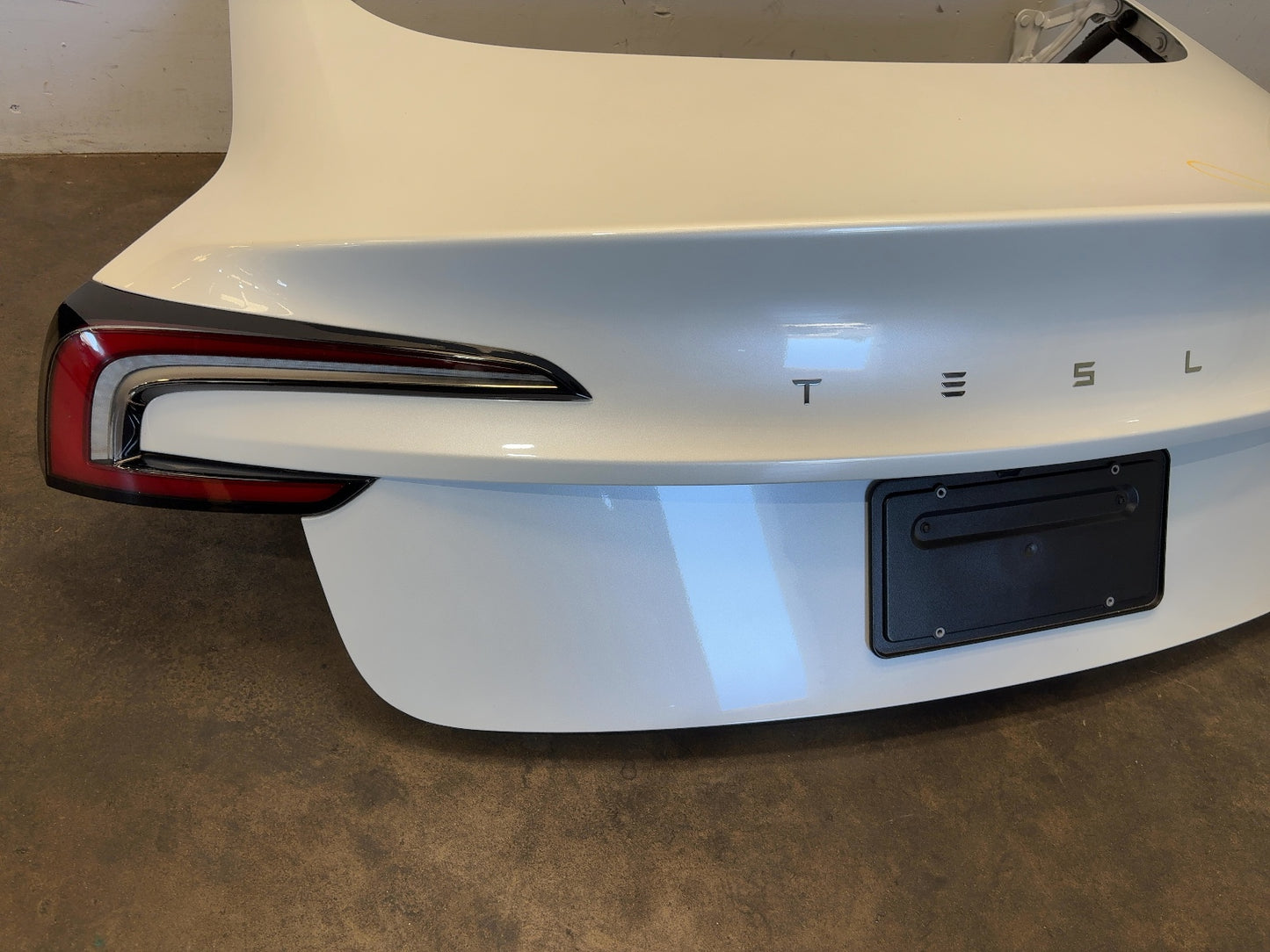 2024-2026 Tesla Model 3 Highland Trunk Lid Assembly 1714928-E0-B