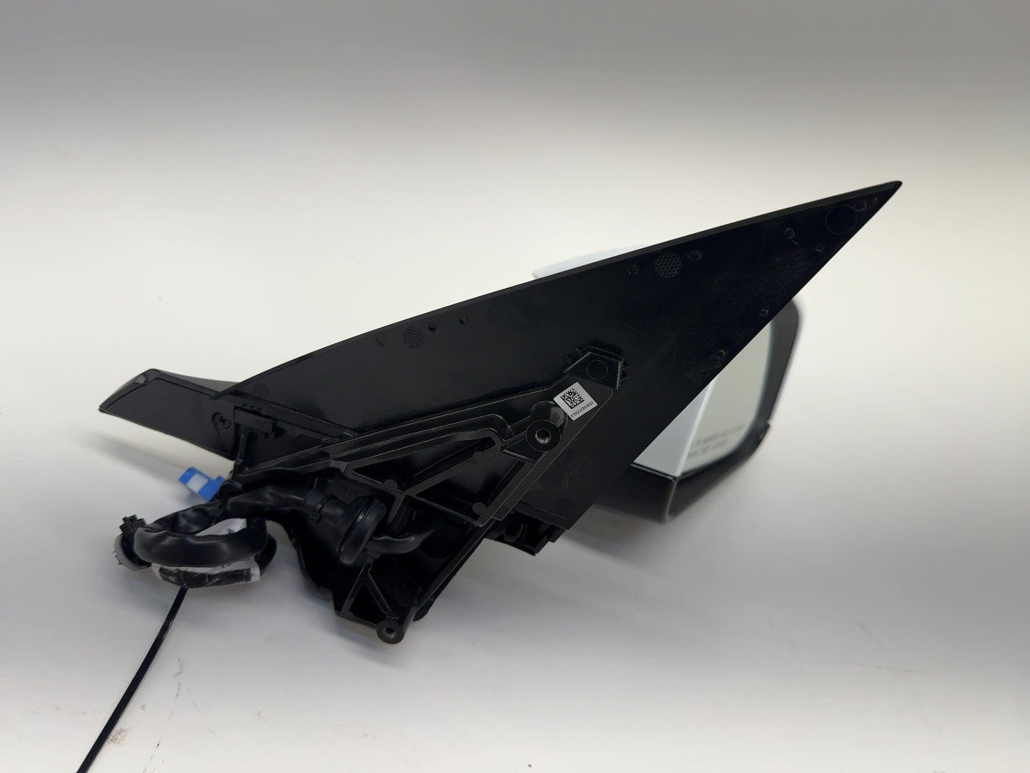 2026 Tesla Model Y Juniper Front Right Door Mirror Assembly 2130970-00-A
