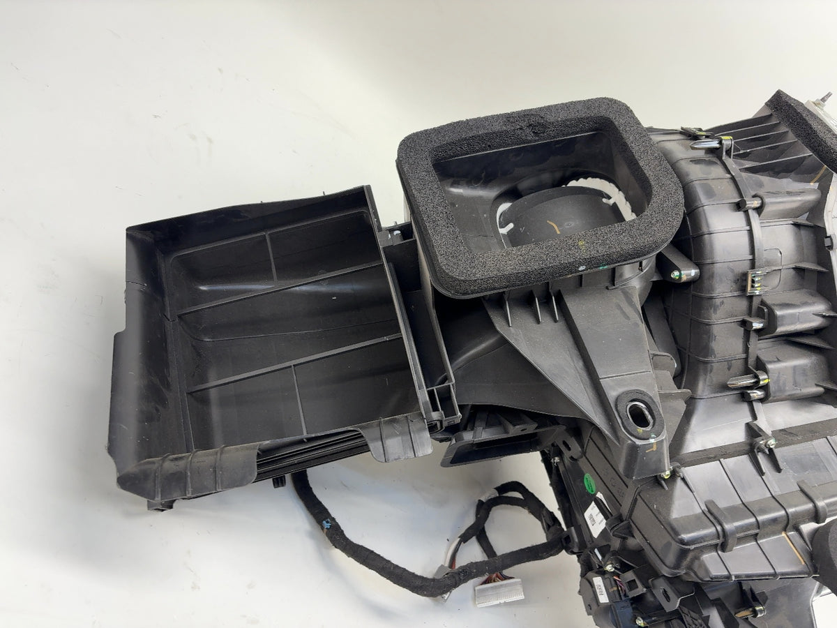 2021 Tesla Model S Hvac Unit Assembly 1688888-96-B