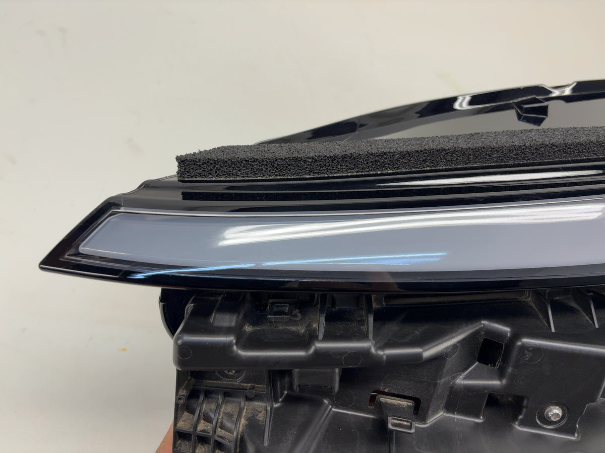 2025-2026 Tesla Model Y Juniper Headlamp Left 1918347-00-E