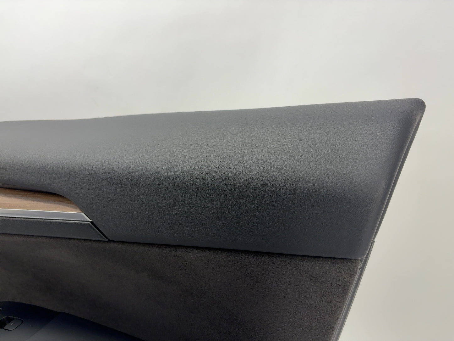 2023 Tesla Model 3 Front Right Door Panel 1761296-01-C
