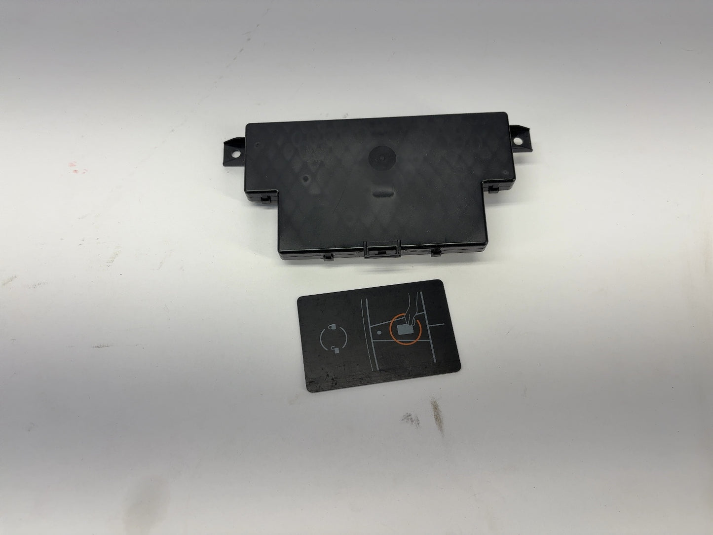 2023 Tesla Model 3 Car Computer With Security Module 1681271-00-I