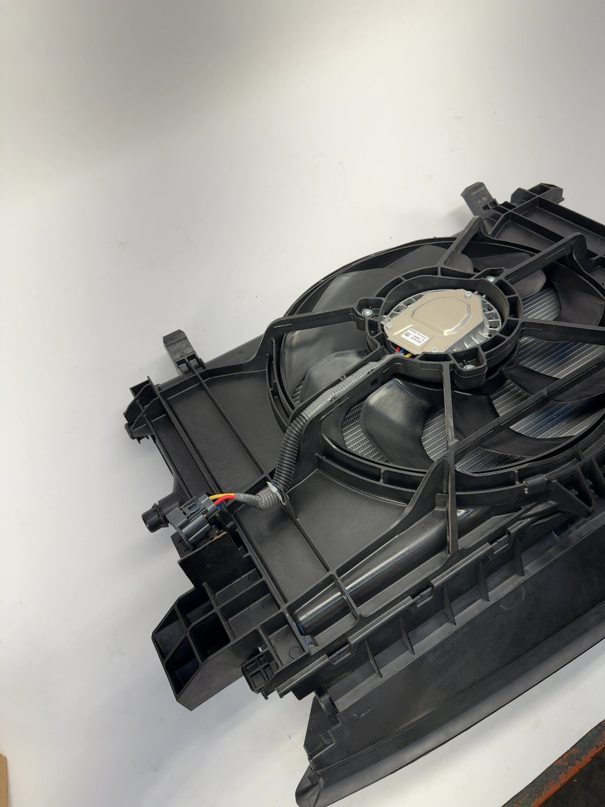 2026 Tesla Model Y Juniper Cooling Fan Assembly 1982489-00-D
