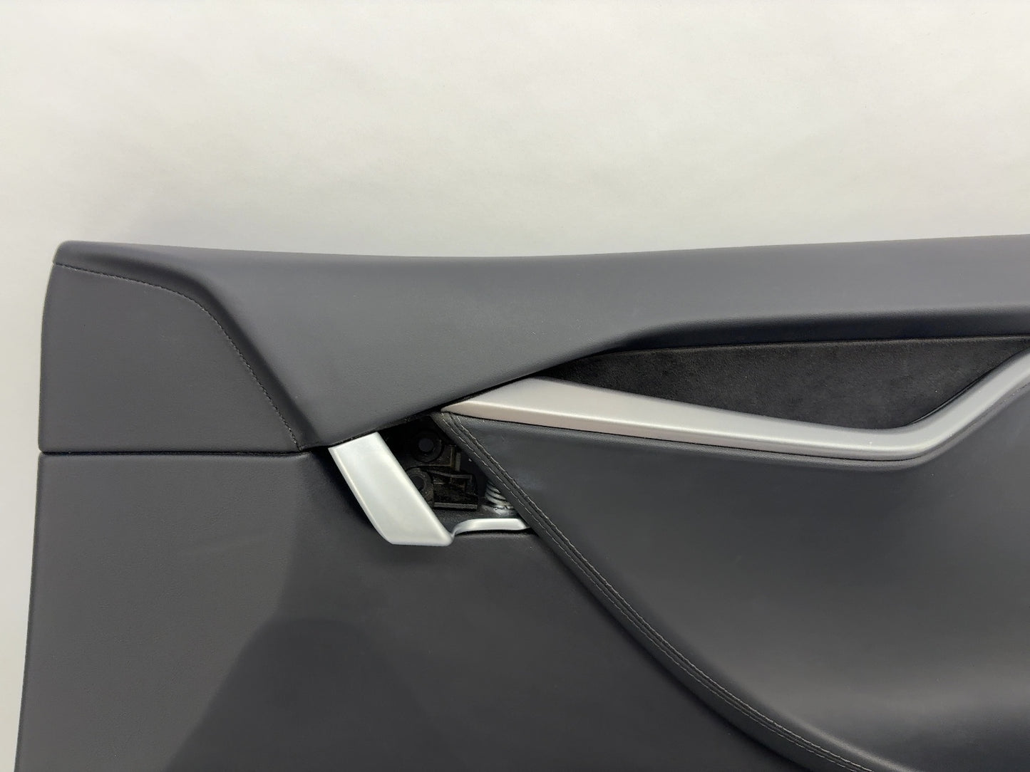 2019 Tesla Model S Front Right Door Panel 1007936-51-N