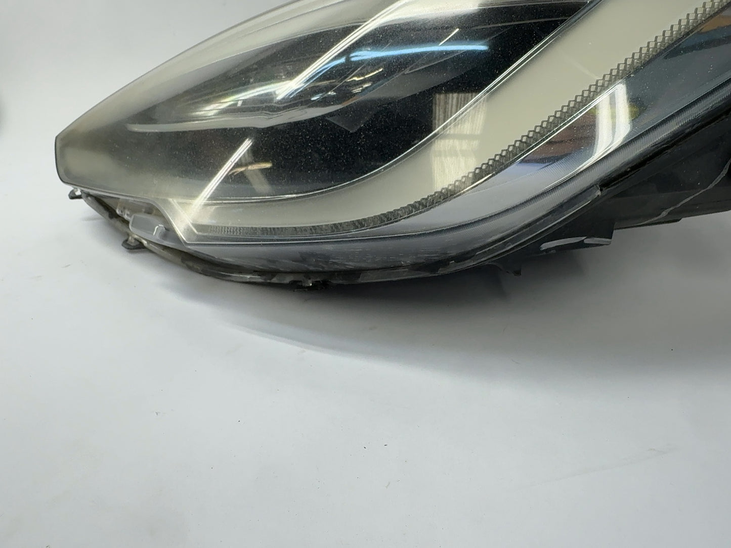 2019 Tesla Model S Left Headlamp 1053570-00-D