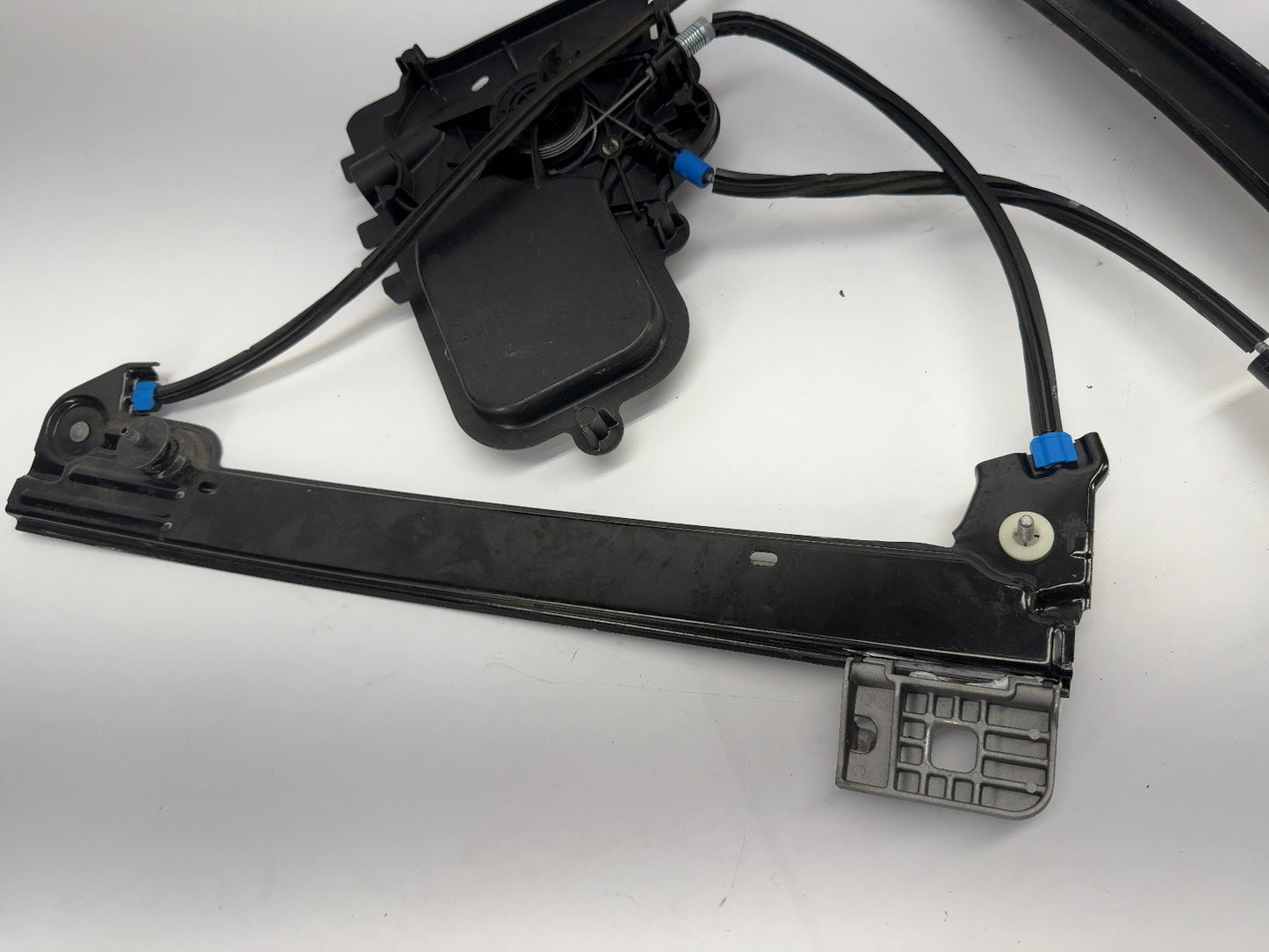 2018 Tesla Model 3 Front Right Door Window Regulator 1096621-04-D