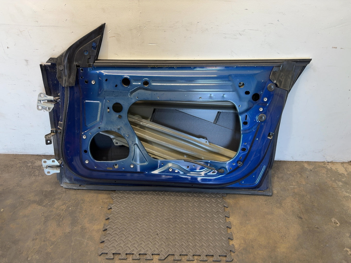 2018-2023 Tesla Model 3 Front Right Door Shell 1081420-E0-C
