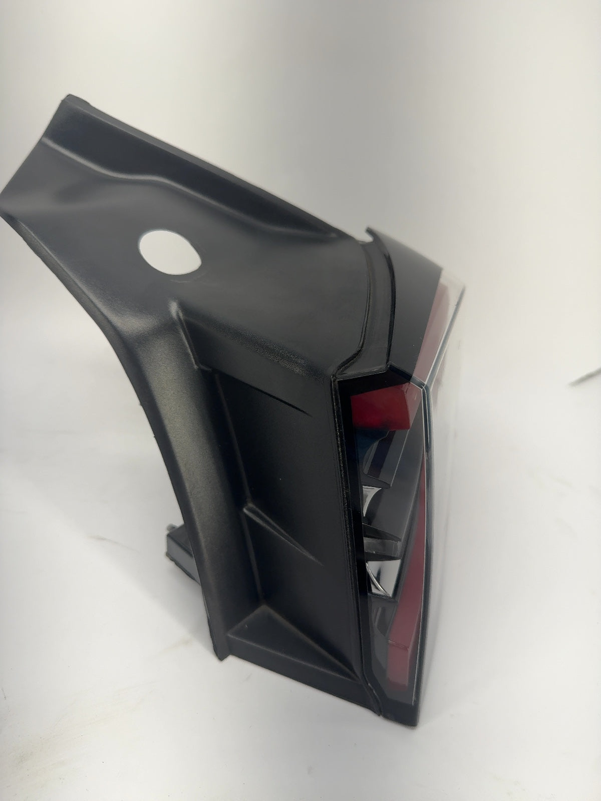 2021-2023 Tesla Model 3 Tail Lamp Rear Bodyside Right 1077398-00-H