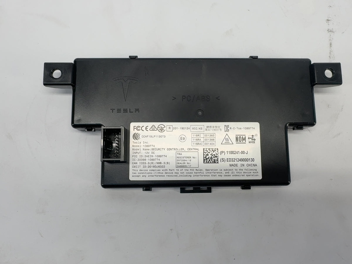 2021-2022 Tesla Model 3 Car Computer With Security Module 1566786-00-E