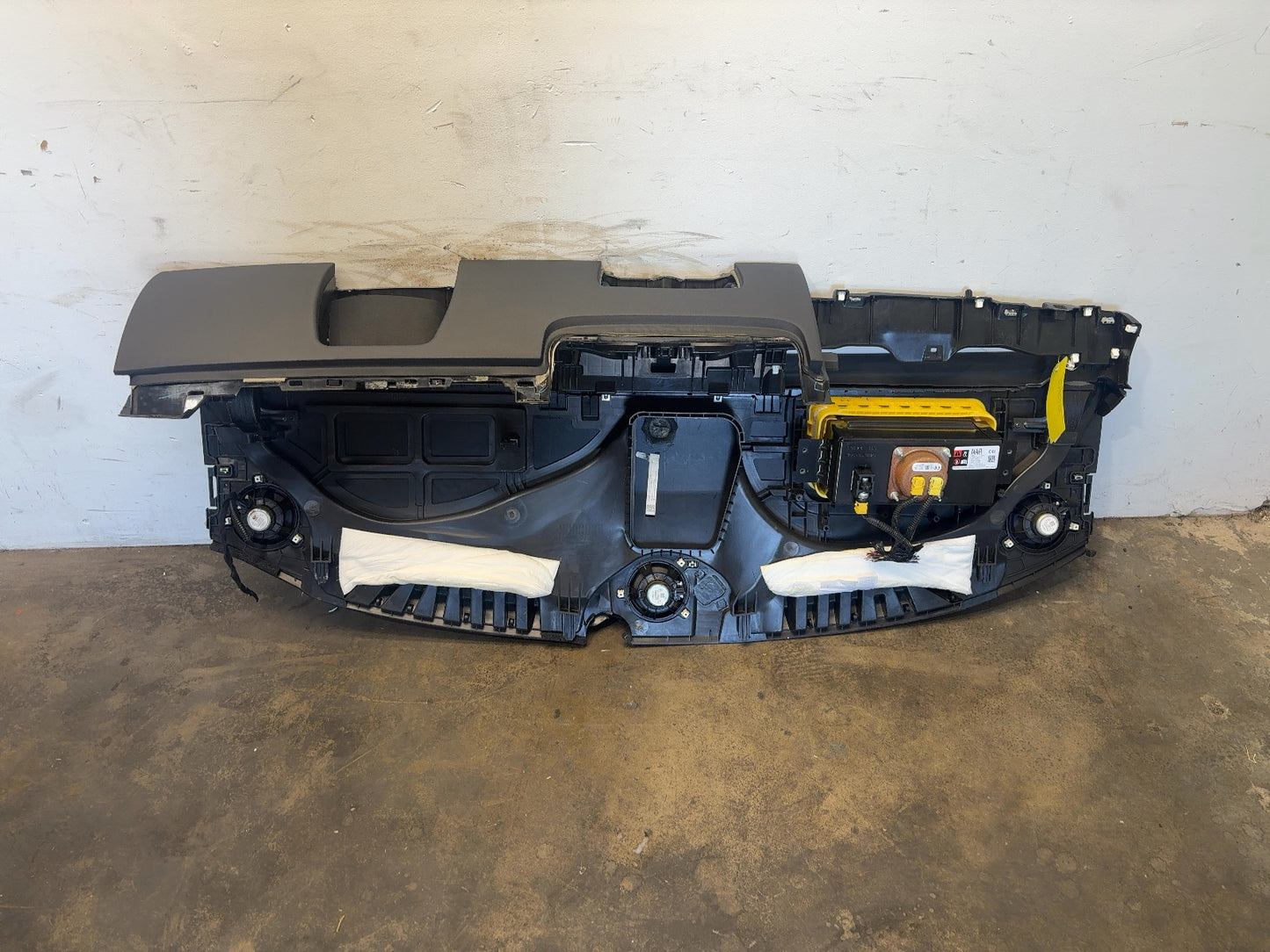 2020-2025 Tesla Model Y Dash Panel With Airbag 1077823-00-G