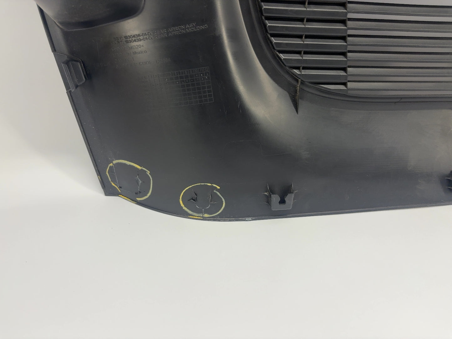 2026 Tesla Model Y Juniper Rear Apron Note 1930438-01-D