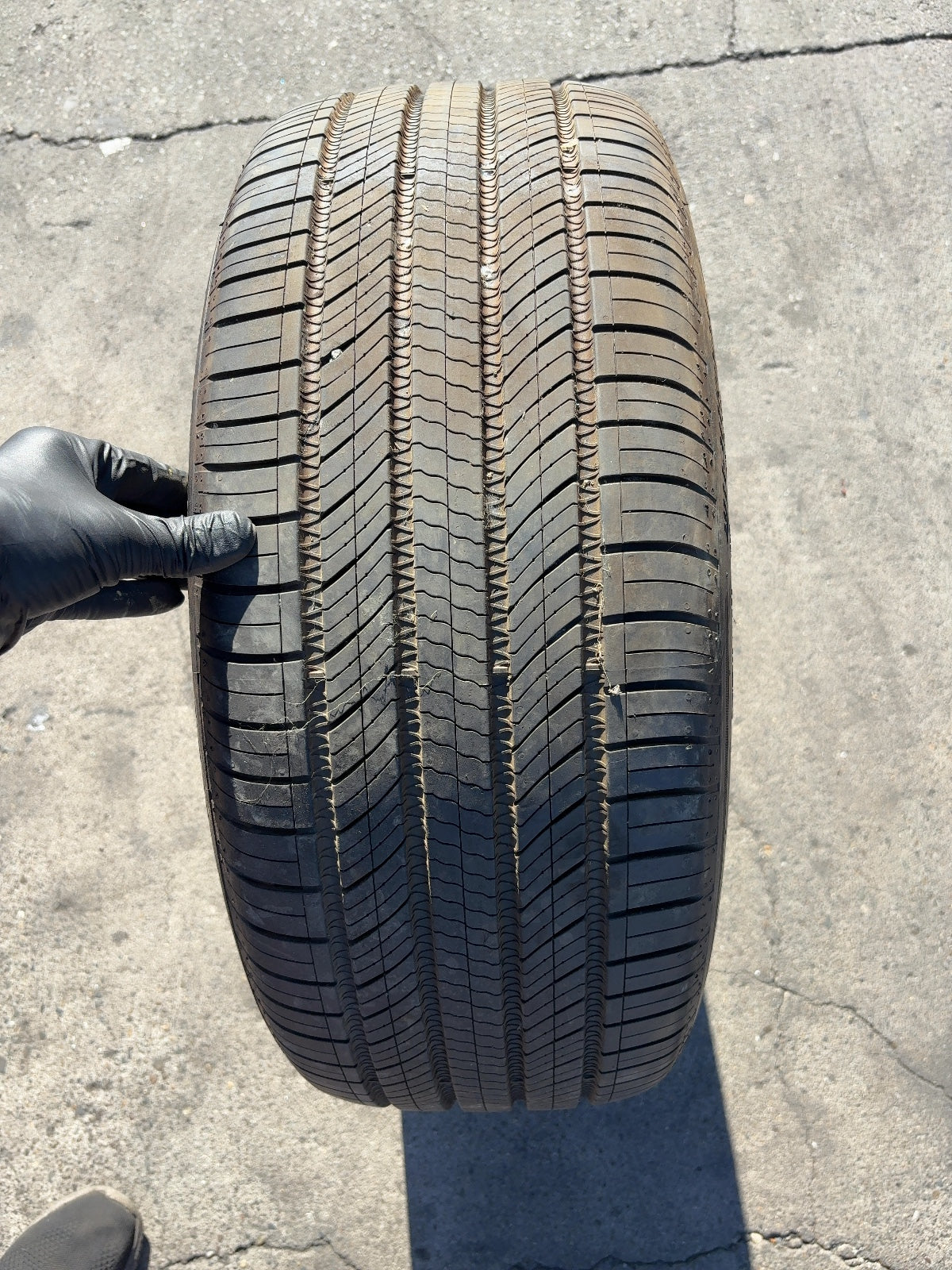 2025 Tesla Model Y Hankook - Ion Evo A/s 255/40r20 Wheel 2188243-00-A