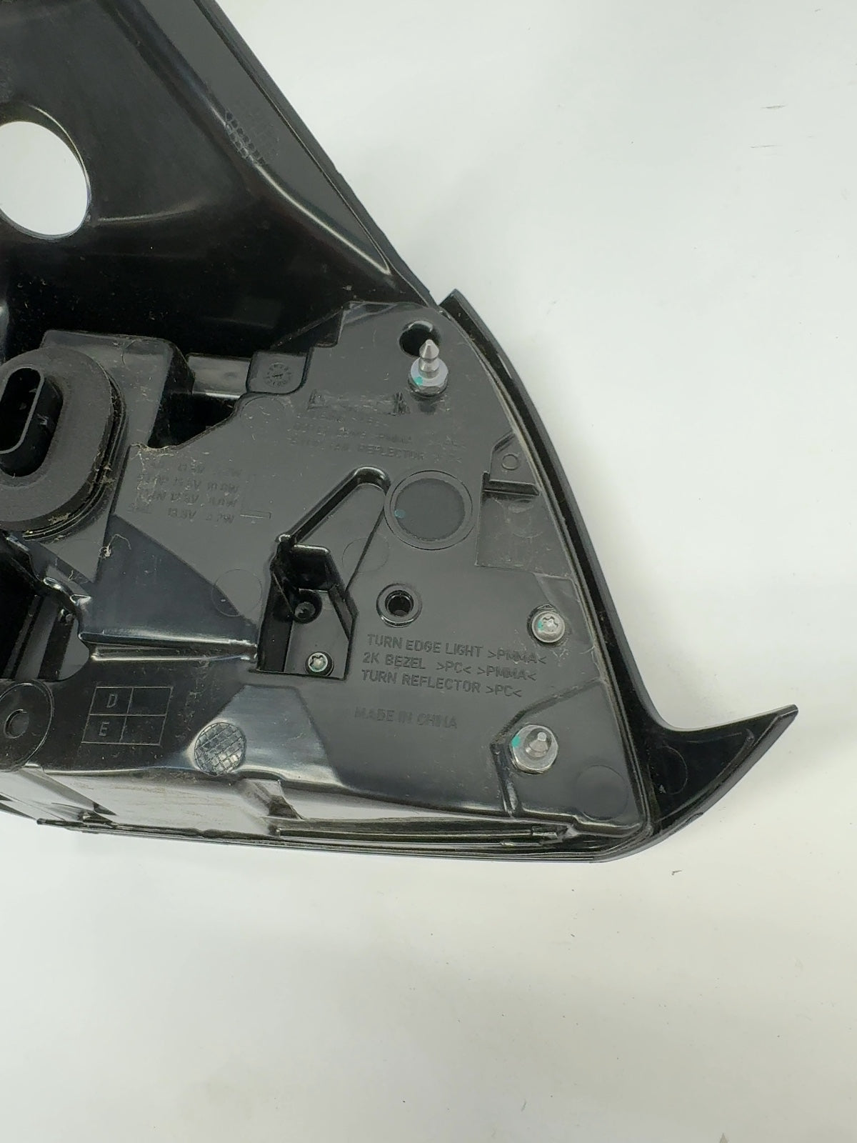 2021-2025 Tesla Model 3 Left Tail Lamp Quarter Mounted Global 1502086-00-D