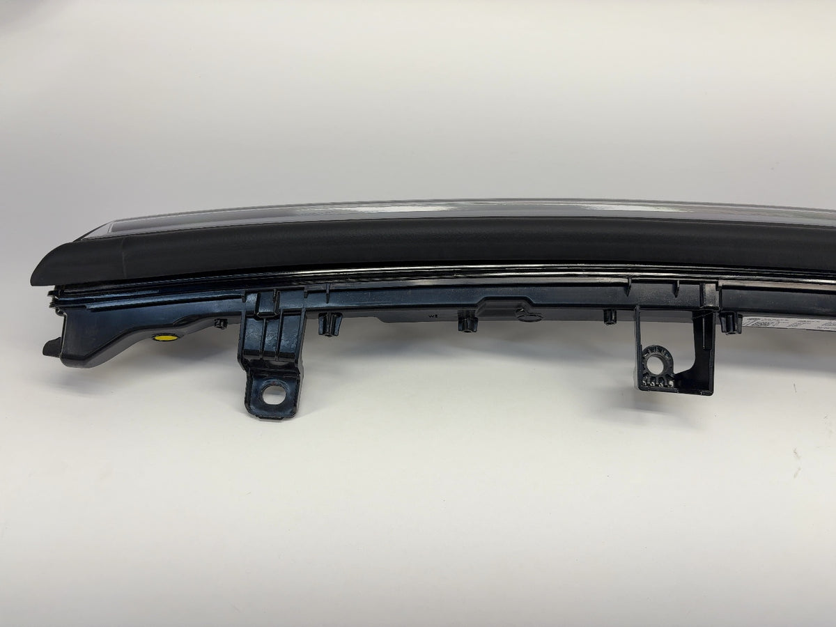 2026 Tesla Model Y Juniper Lamp Front Lightbar 2038294-00-E