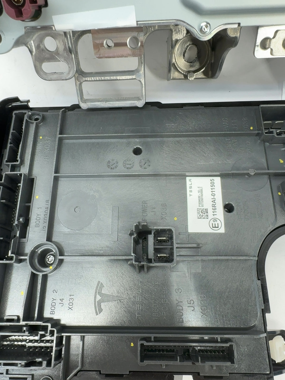 2025-2026 Tesla Model 3 Highland Car Computer With Vc Controller Left 2050302-00-A