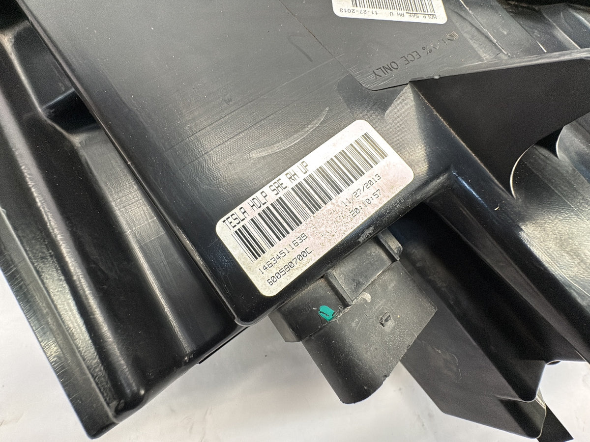 2013 Tesla Model S Right Headlamp 6005907-00-C