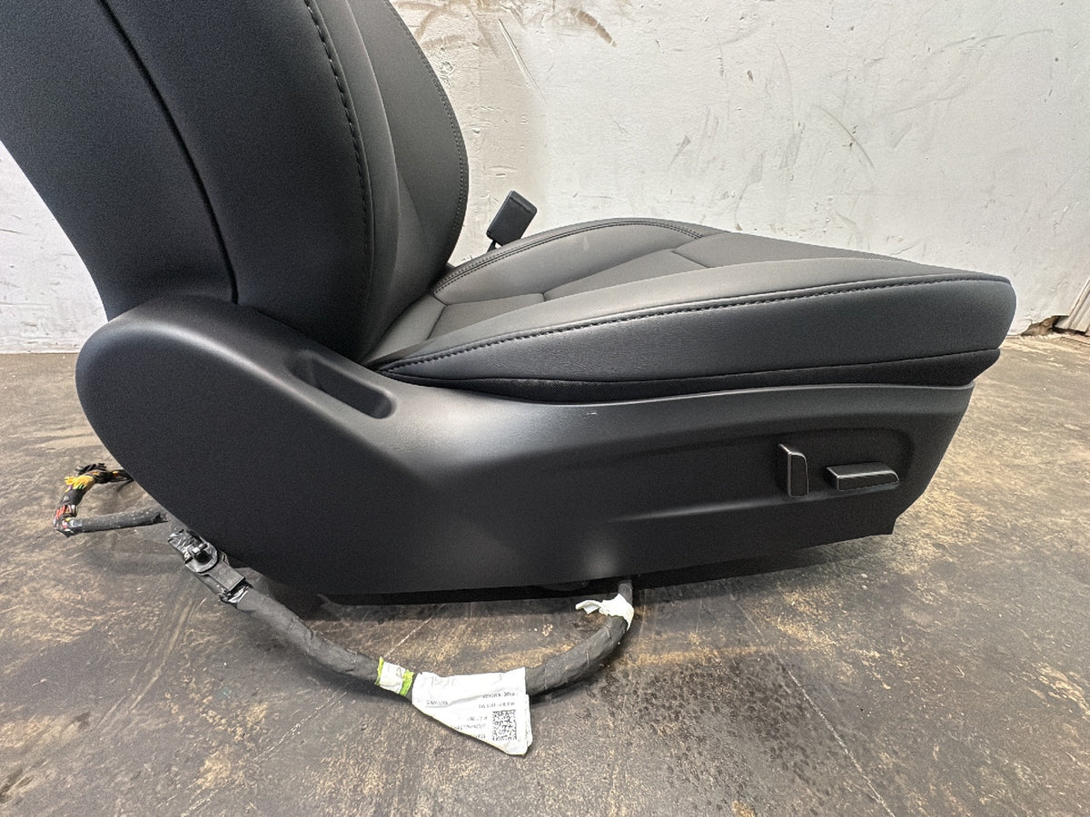 2026 Tesla Model Y Juniper Front Right Seat Assembly 2700041-F1-B
