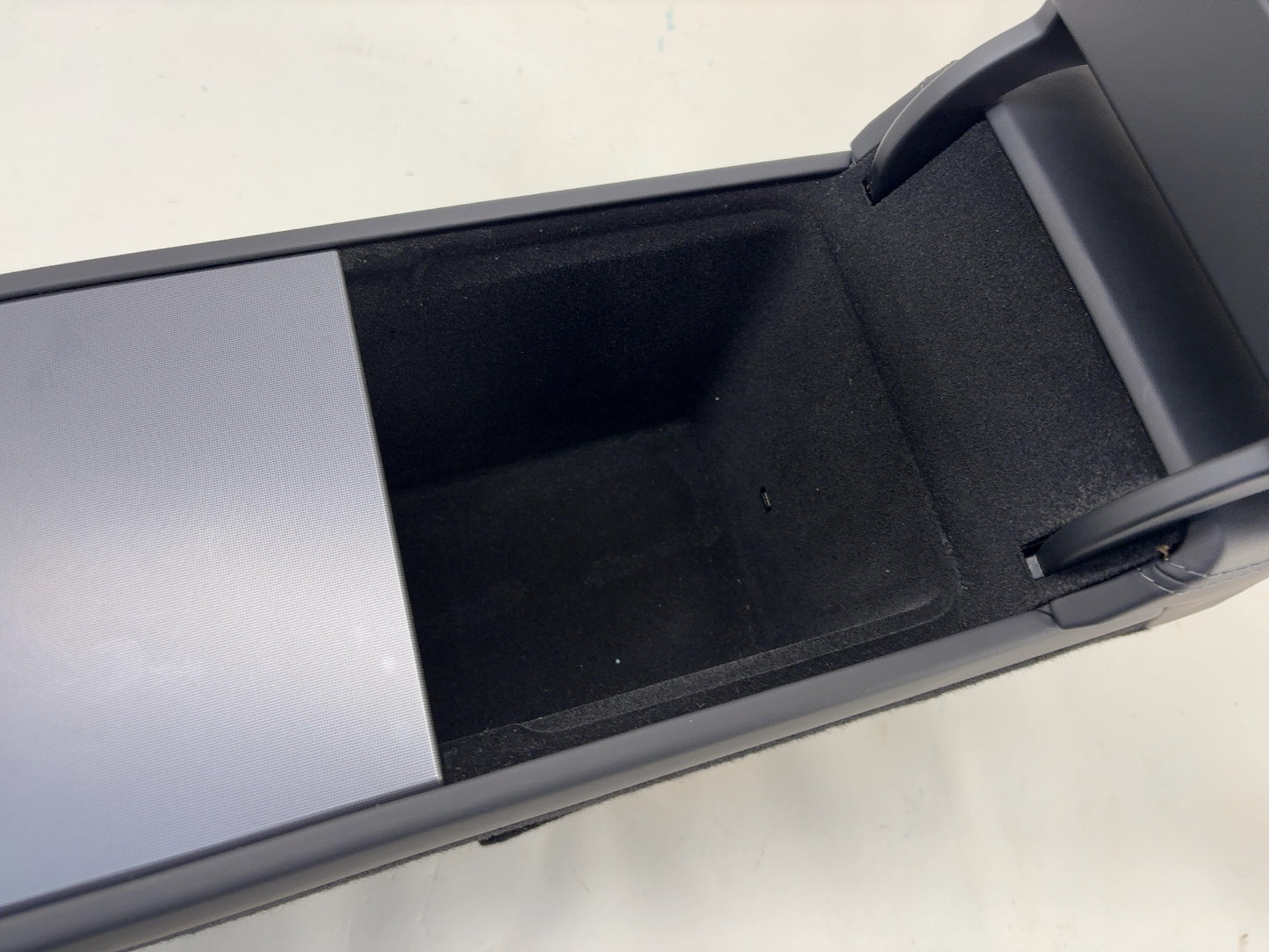 2025 Tesla Model 3 Highland Center Console 1714377-24-L