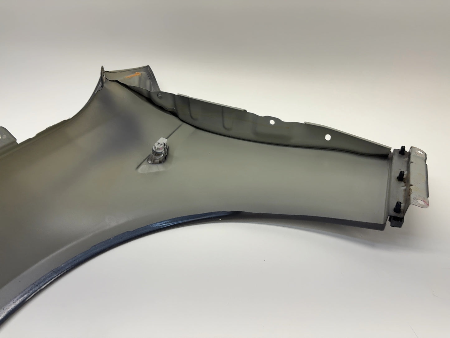 2015 Tesla Model S Right Fender 6008027-E0-D