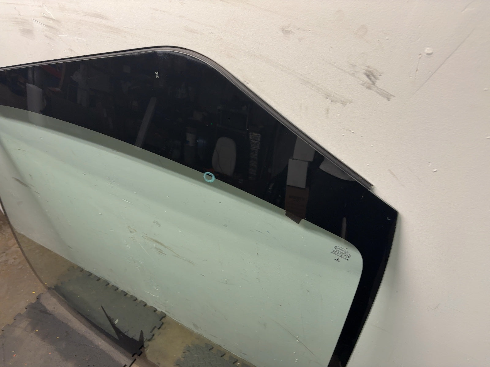 2022 Tesla Model Y Windshield 1533237-00-J – Calimotive Auto Recycling