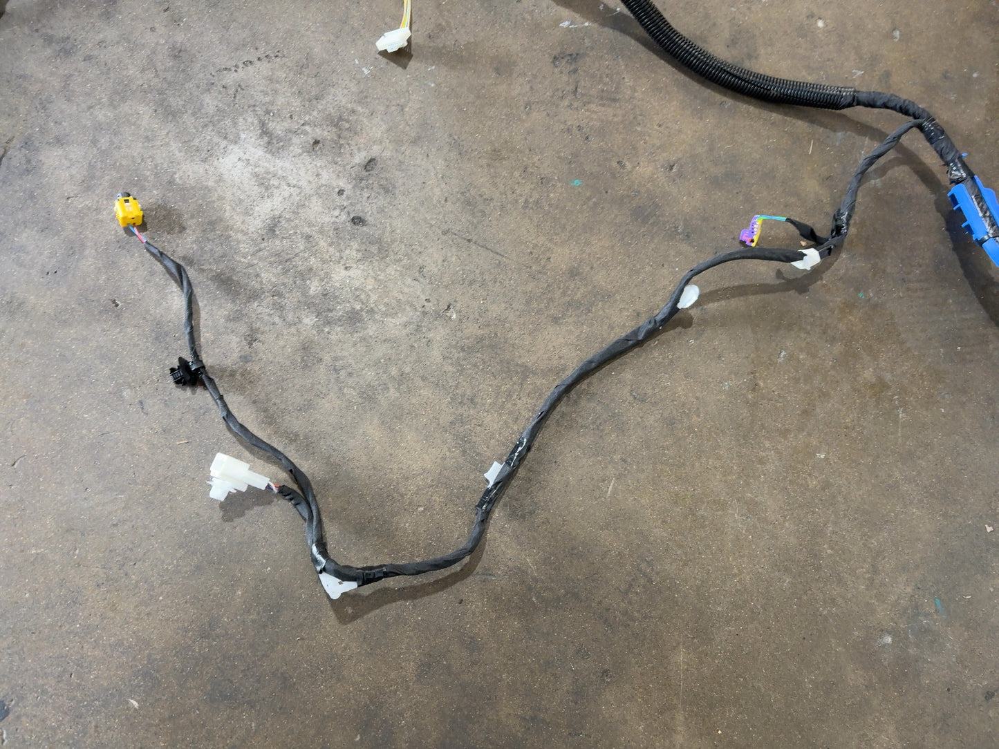 2026 Tesla Model Y Juniper Left Body Harness 1933902-10-D