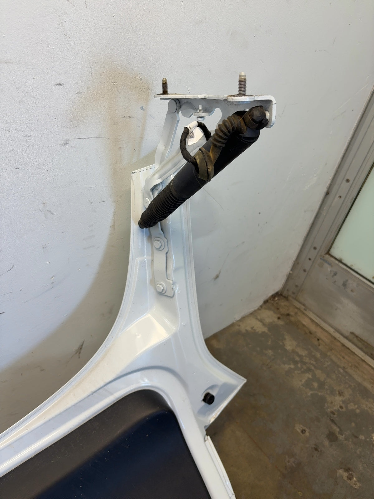 2021-2023 Tesla Model 3 Trunk Lid Assembly 1601460-E0-A