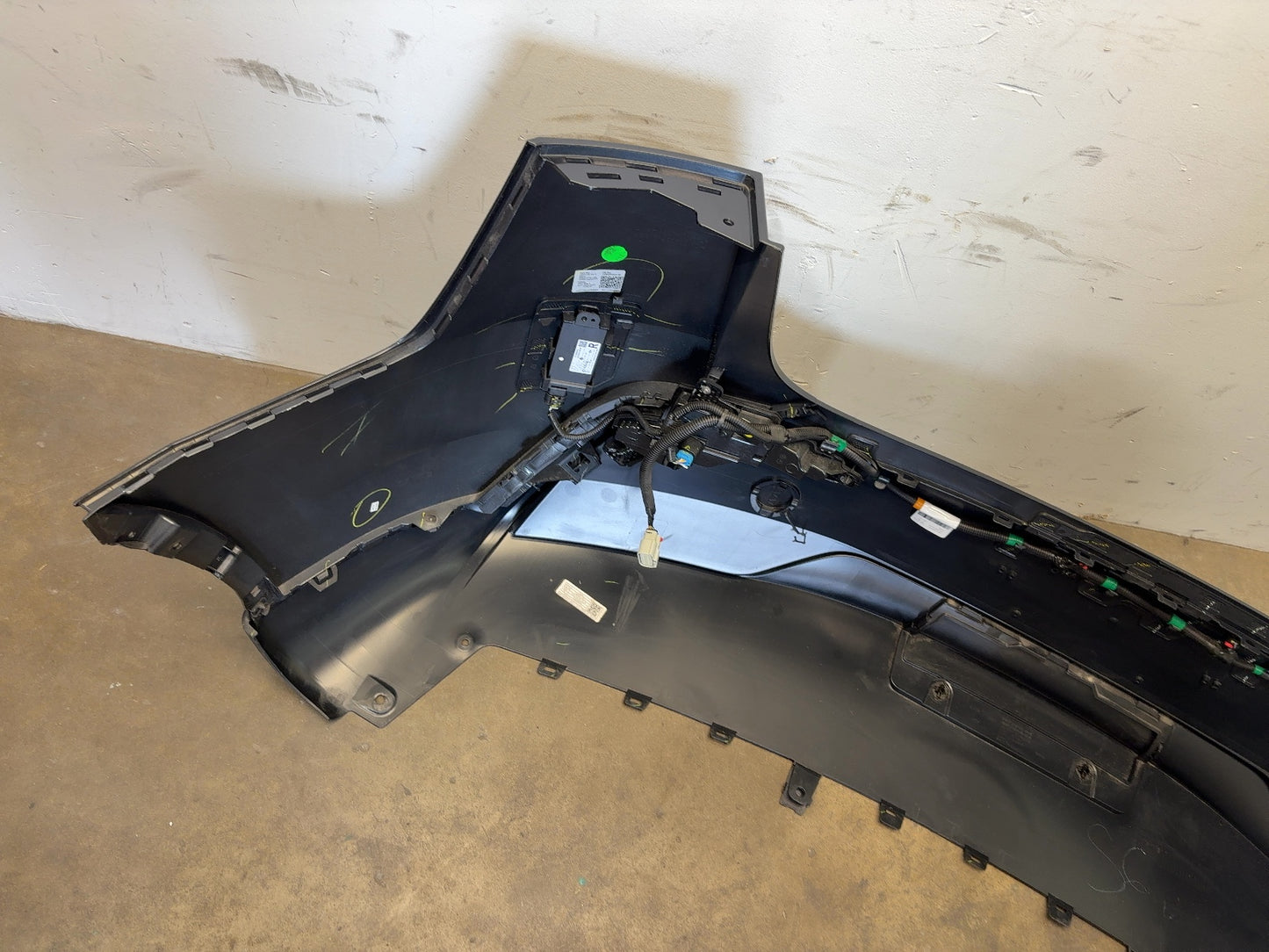 2026 Tesla Model Y Juniper Rear Bumper Assembly 1949200-05-C