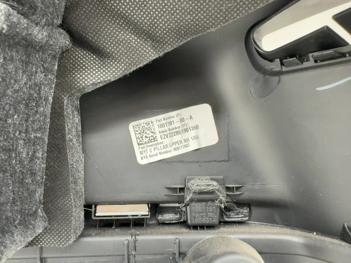 2023 Tesla Model Y Upper C Pillar Right 1661181-00-A
