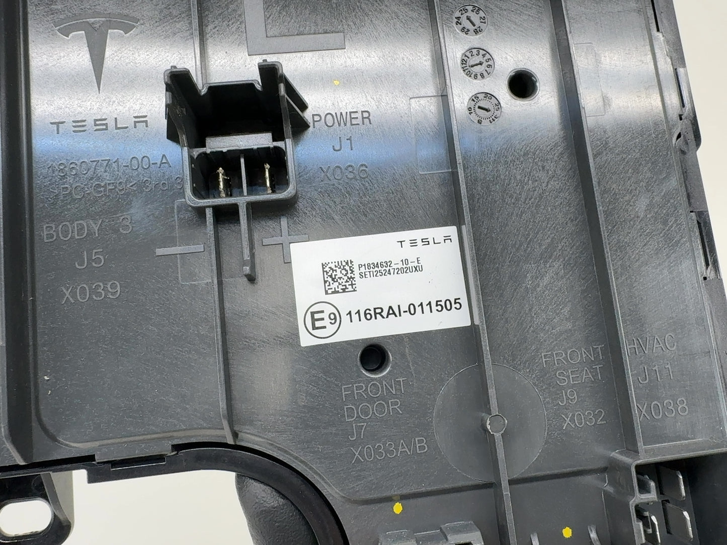 2025 Tesla Model 3 Highland Car Computer With Vc Left Controller 2001418-00-F