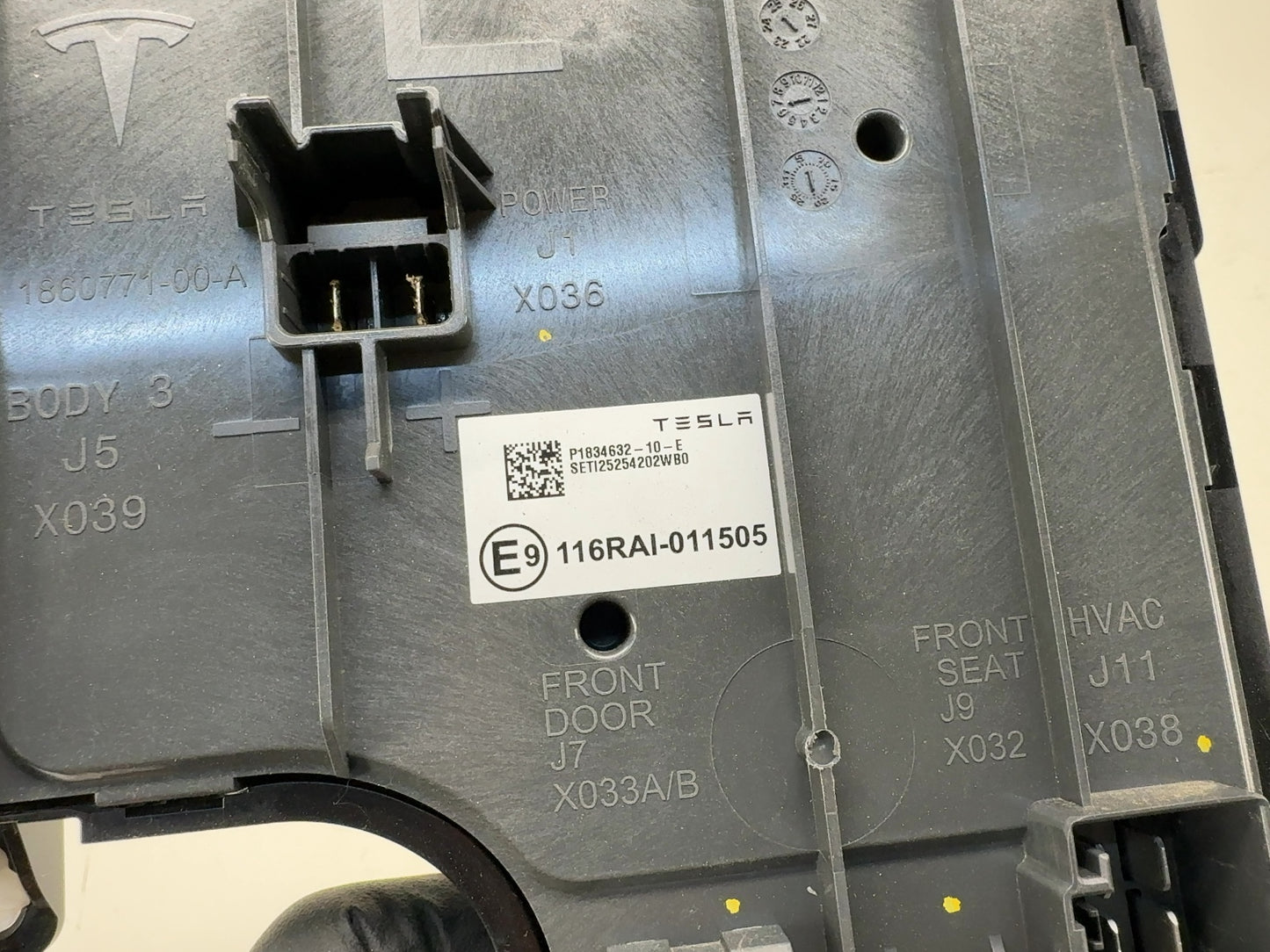 2025-2026 Tesla Model 3 Highland Car Computer With Vc Left Controller 2001418-00-F
