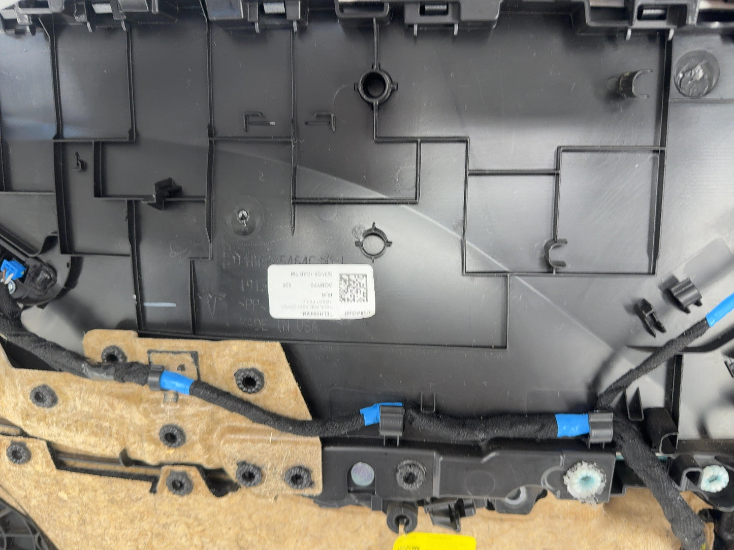 2025 Tesla Model 3 Highland Front Left Door Panel 1776732-20-E