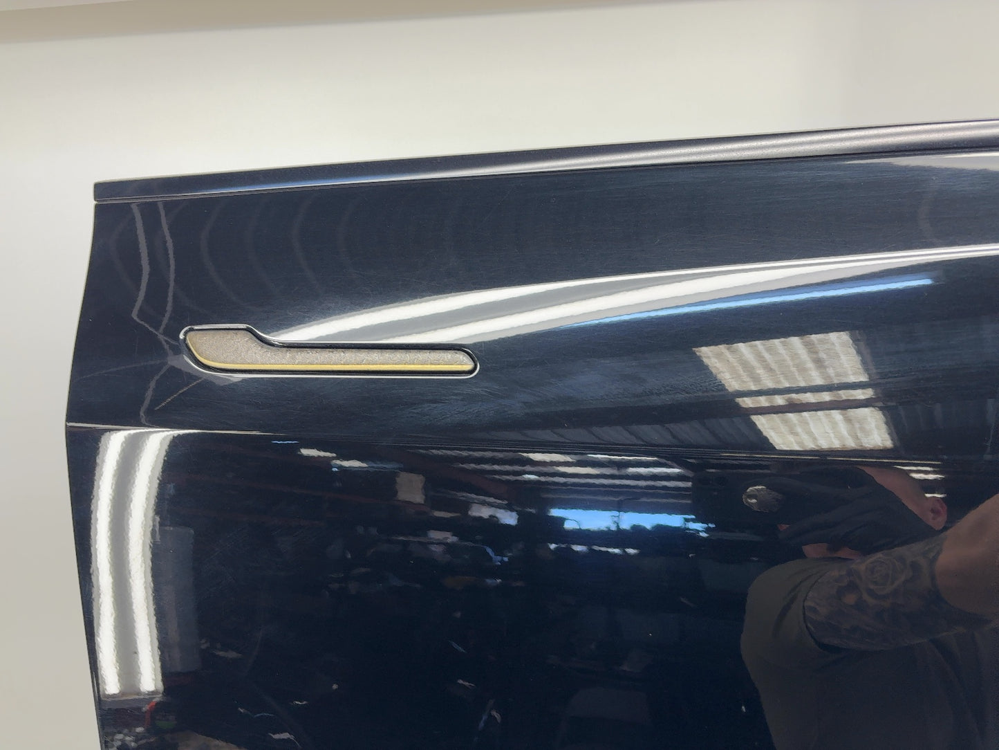 2020-2025 Tesla Model Y Front Right Door Shell 1501462-E0-A