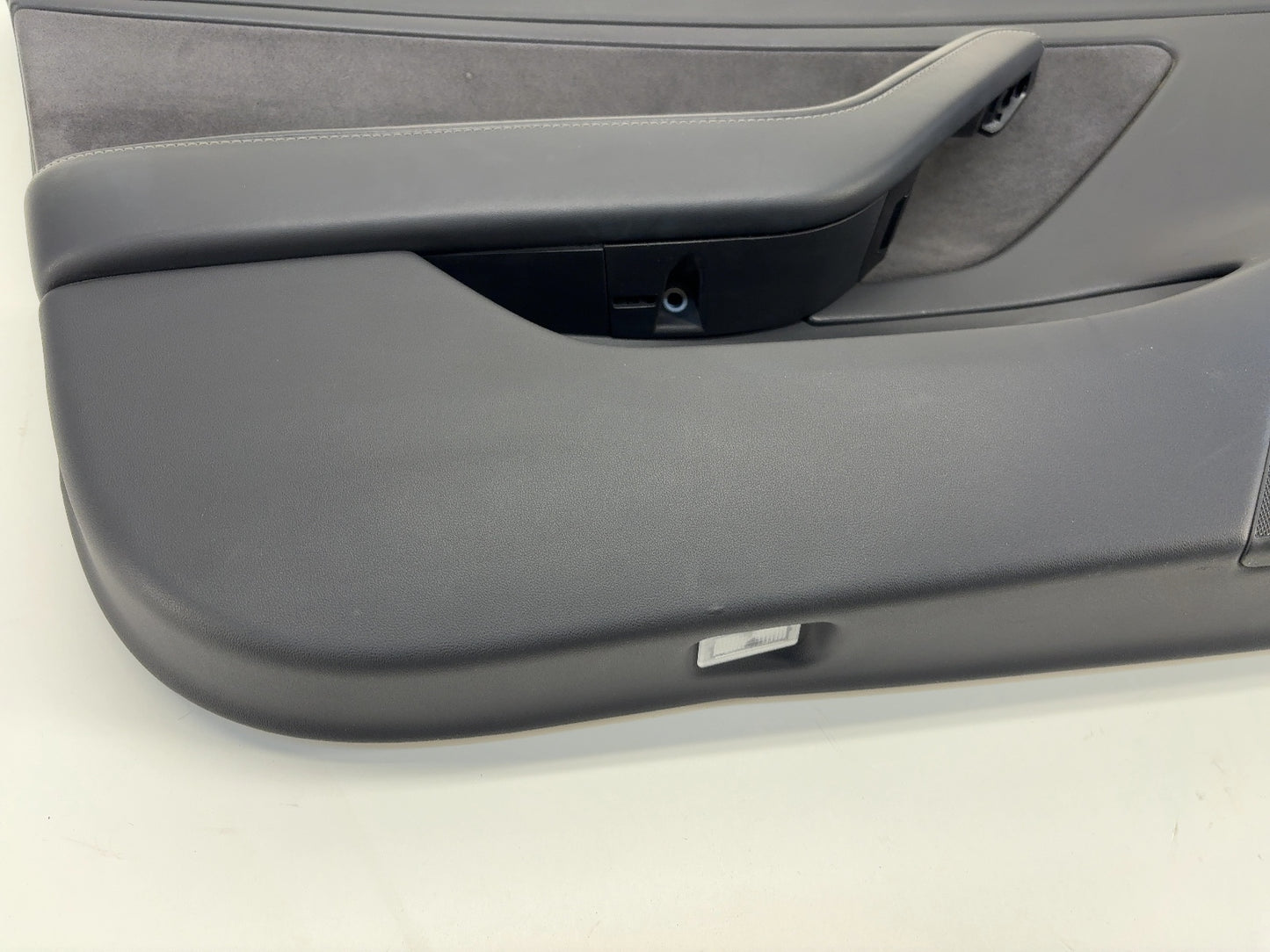2018 Tesla Model 3 Front Left Door Panel 1090409-01-I