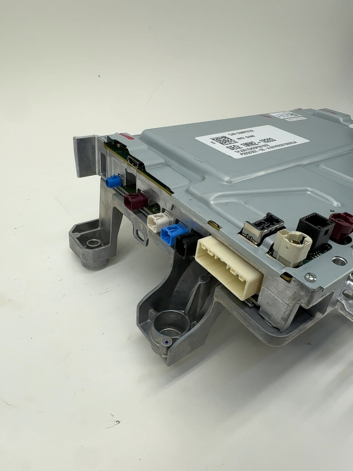 2025 Tesla Model 3 Highland Car Computer With Vc Left Controller 2001418-00-E