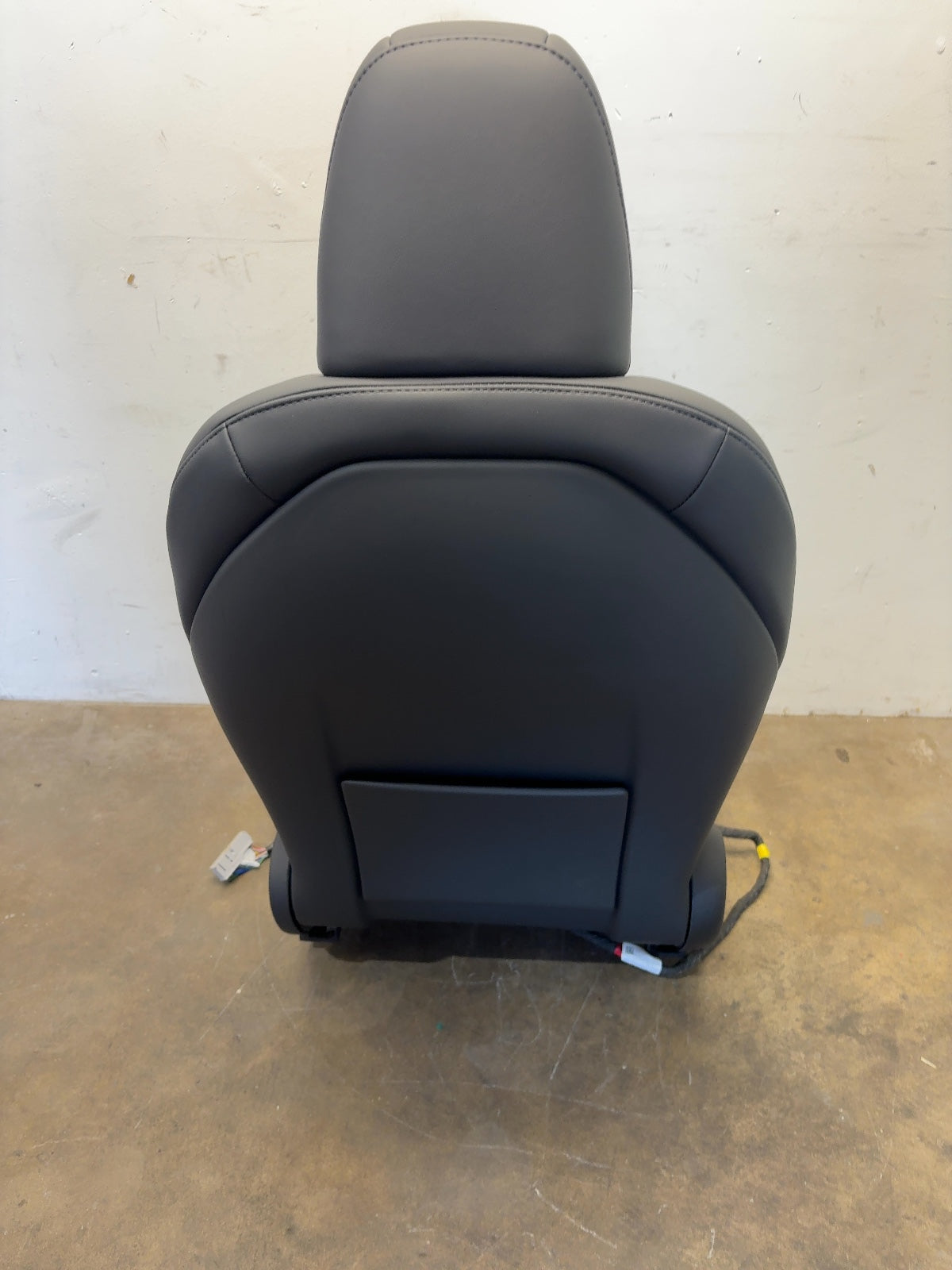 2025-2026 Tesla Model 3 Highland Front Right Seat Assembly 7754324-01-B