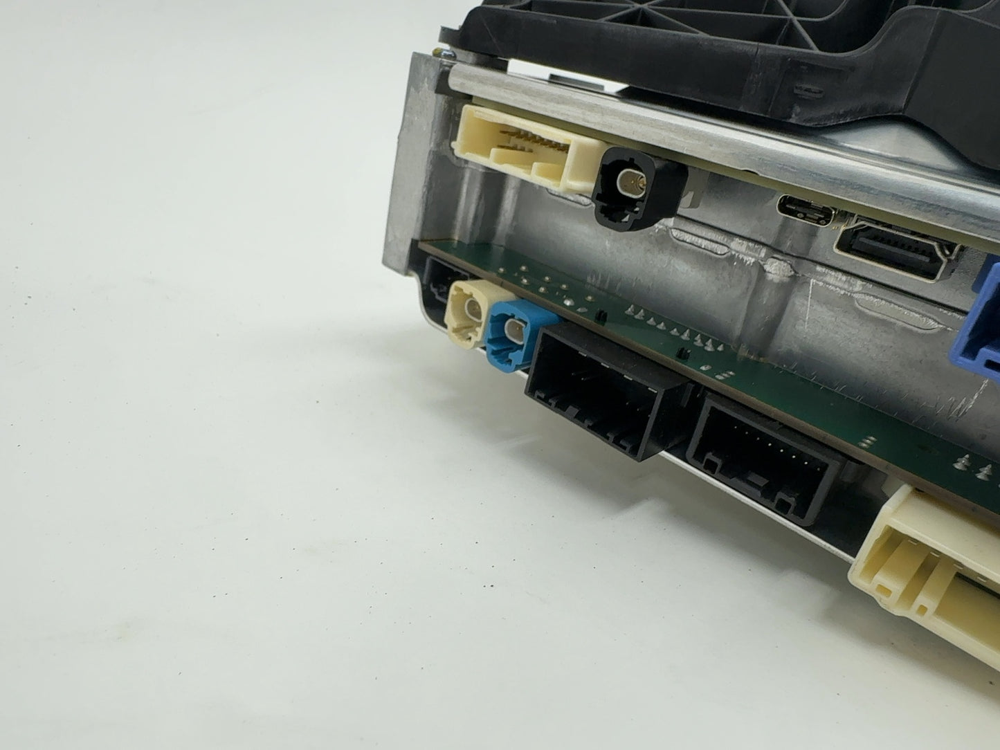 2023 Tesla Model 3 Car Computer W Left Vc Controller 1681271-00-I