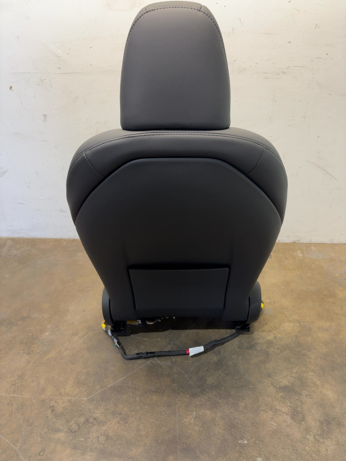 2025-2026 Tesla Model 3 Highland Front Right Seat Assembly 7754324-01-B